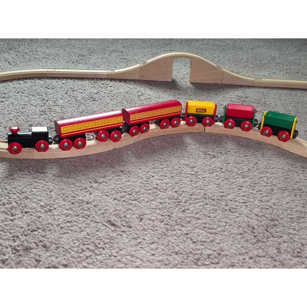 Brio Wooden Railway Trains of the World Red Road Engine Train Set Tracks - Picture 8 of 16